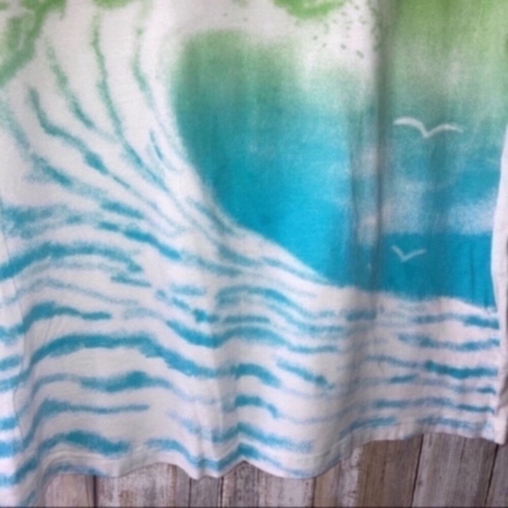 Maurices Manhattan Beach Tee - Picture 3 of 5